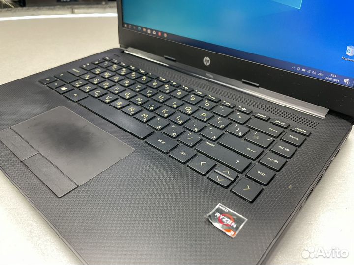 Ноутбук HP 14-cm1005ur