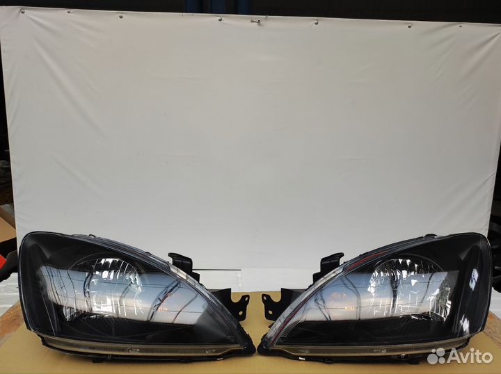 Фара mitsubishi lancer 9 03-10 черная цена за 2 фа