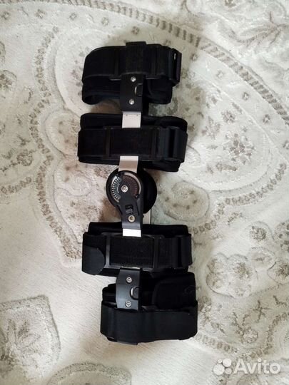 Ортез на коленный сустав