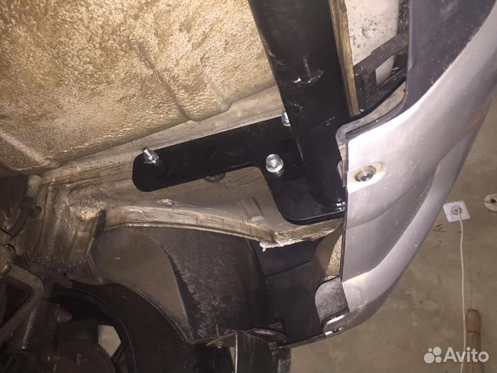 Фаркоп для Рено Дастер (2 WD, 4WD)