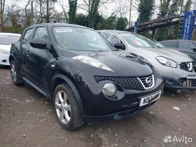 Решетка радиатора 620721KA6A Nissan Juke F15 (2010