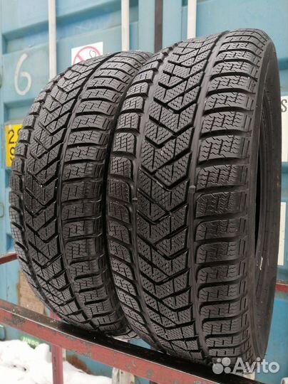Pirelli Winter Sottozero 3 215/65 R16 98H