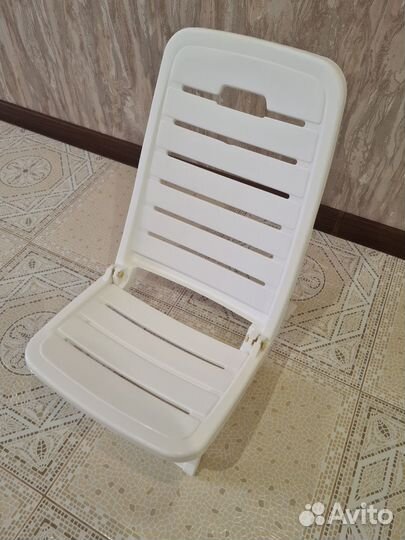 Кресло пластиковое