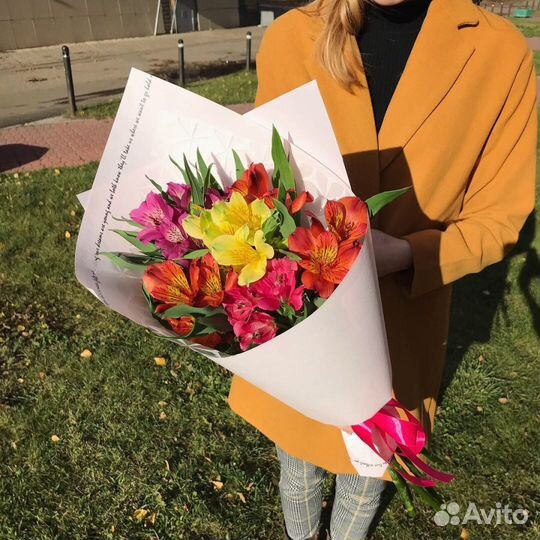 Букет из альстромерии