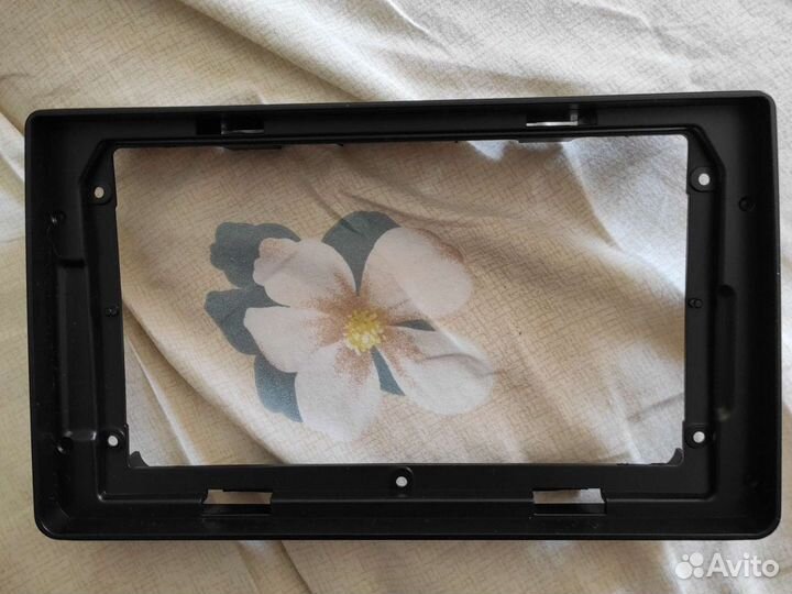 Renault duster рамка магнитолы