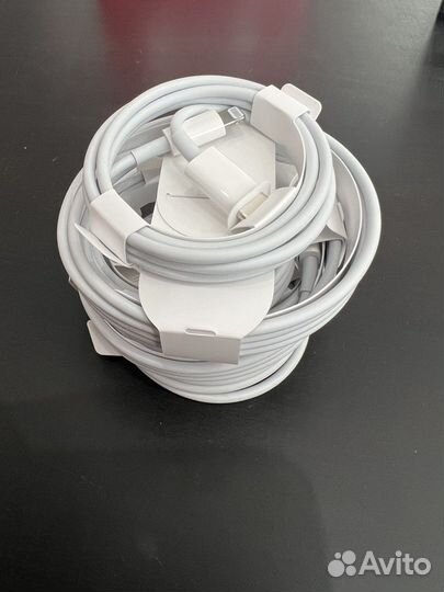 Оригинальный кабель USB Type C -Lightning