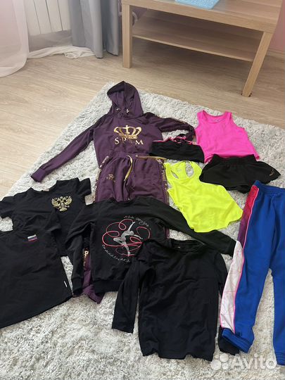Продам вещи для гимнастики от 122-128