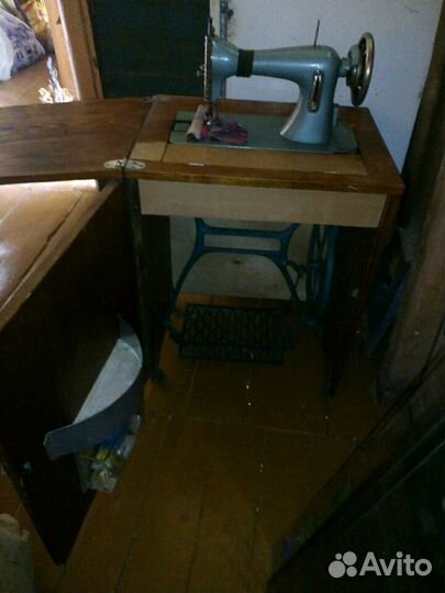 Швейная машина