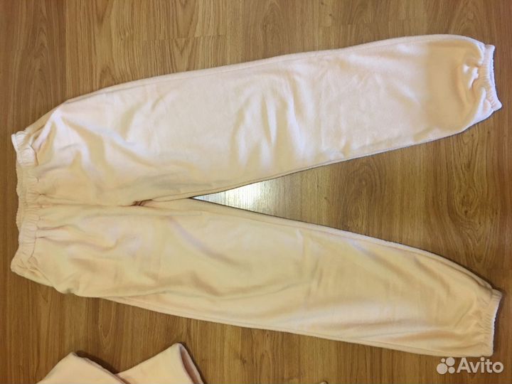 Костюм спортивный