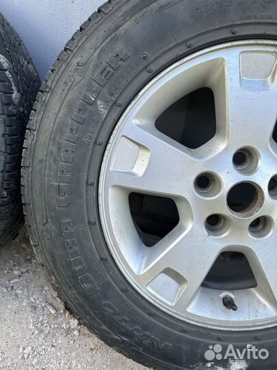 Nitto Dura Grappler 215/70 R16