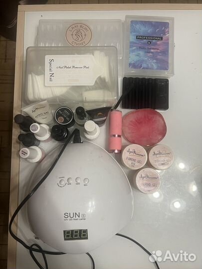 Материалы и оборудование для маникюра