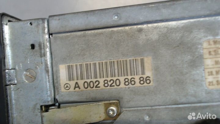 Магнитола Mercedes S W140, 1992