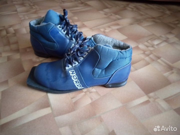 Беговые лыжи