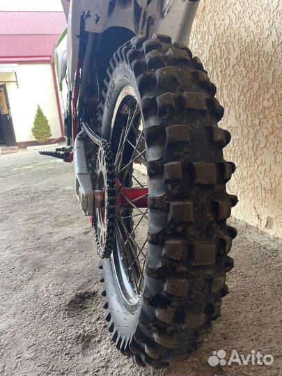 BSE Z 10