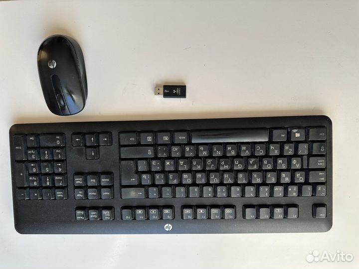 Беспроводная клавиатура и мышь hp