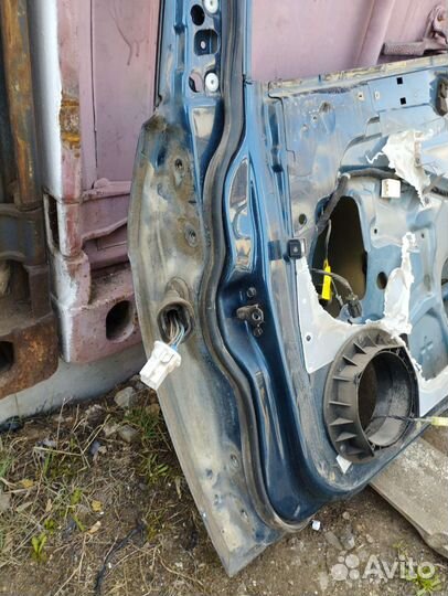 Переядняя правая дверь Chevrolet Rezzo