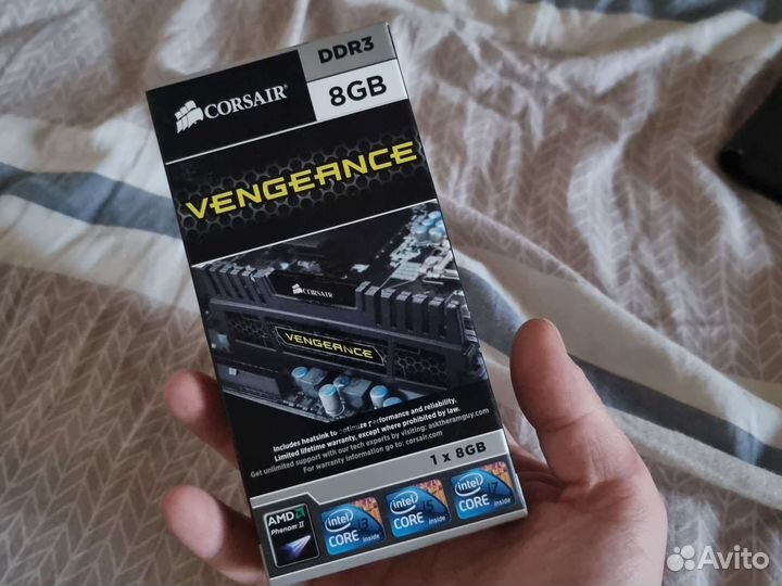 Corsair Vengeance 8 гб DDR3 1600 мгц CL9