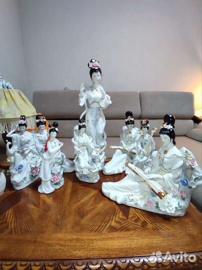 Фарфоровая статуэтка гейша