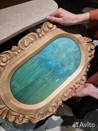 Поднос деревянный резной