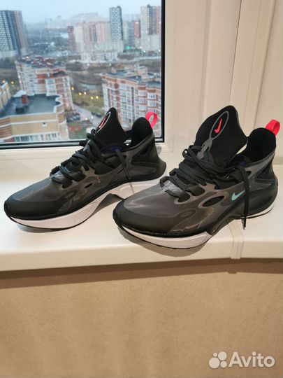 Кроссовки мужские 42 размер новые оригинал nike