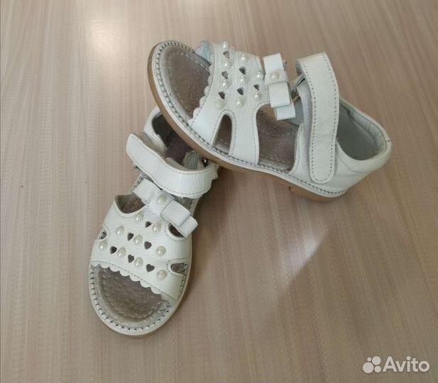 Босоножки для девочки