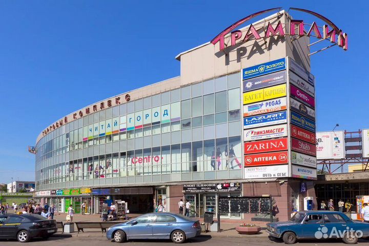 Продавец на овощи и фрукты