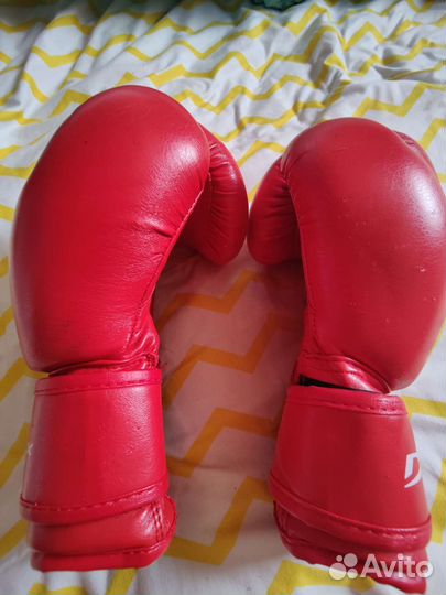 Боксерские перчатки