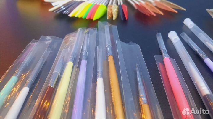 Кисти для маникюра