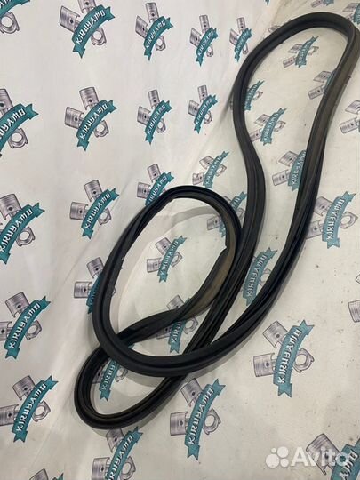 Уплотнительная резинка крышки багажника Kia