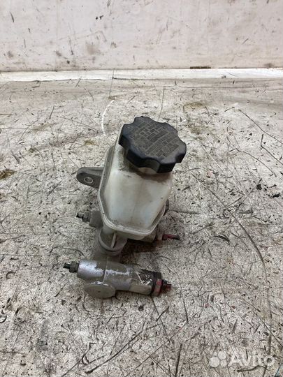 Цилиндр тормозной главный Hyundai Accent