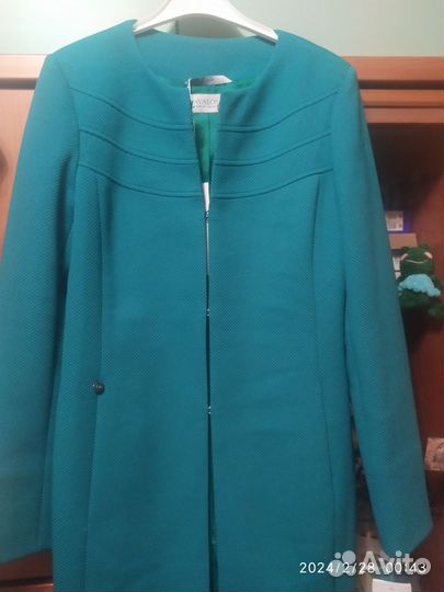 Пальто женское 42 44 новое