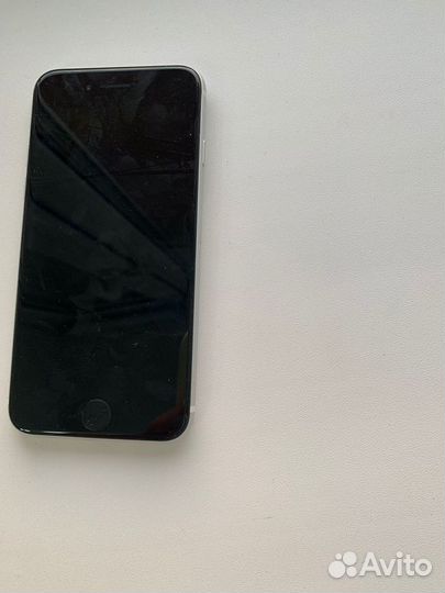 iPhone SE 2020 silver (только продажа)