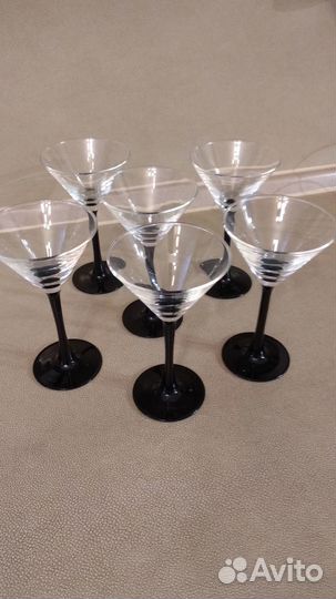 Бокалы для мартини, коктейлей, шампанского