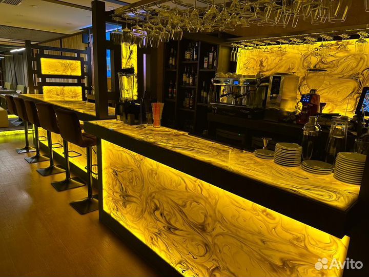 Бармен с проживанием и питанием