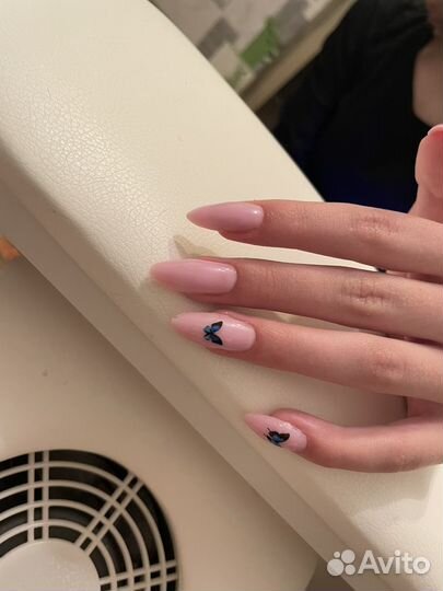 Наращивание ногтей