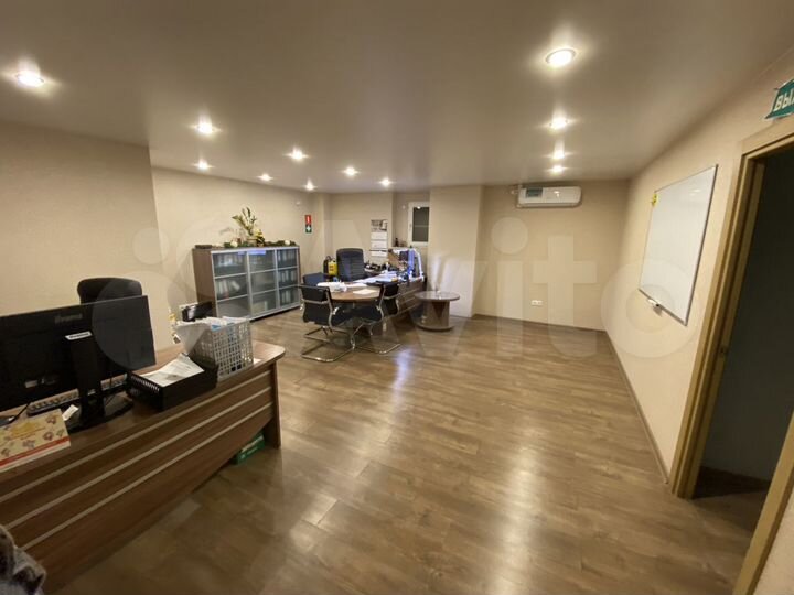 Офис, 223.6 м² (полезная площадь 138 м.кв.)