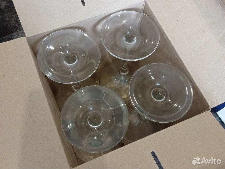 Набор бокалов для вина