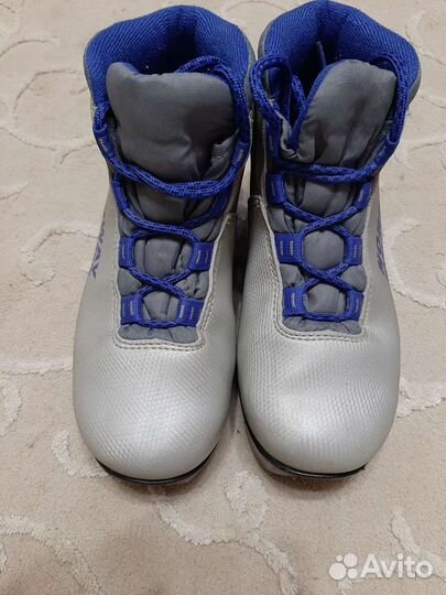 Лыжные ботинки р-р 34