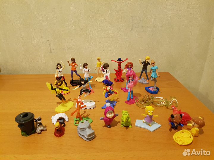 Фигурки Киндер Сюрприз (Леди Баг, Барби, DC)