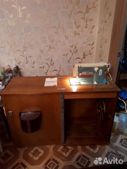 Швейная машинка чайка 2