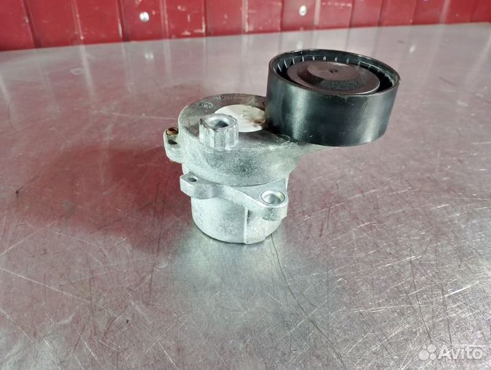 Ролик натяжителя Mercedes Gle W166 OM651 2.2 CDI