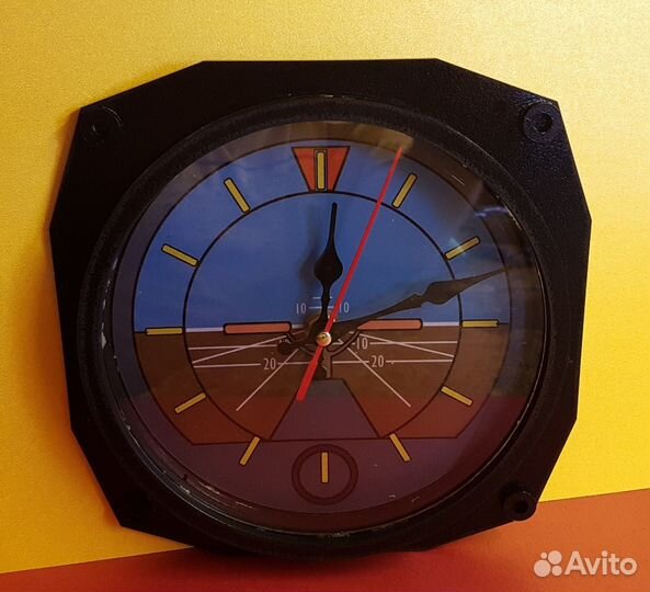 Часы настенные 