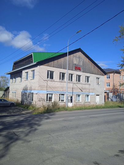 Здание, 700 м²