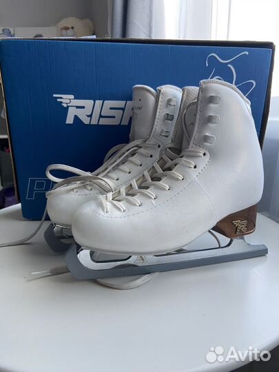 Фигурные коньки RisPort antares (215 )