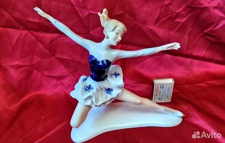 Статуэтка фигуристка Валлендорф Wallendorf