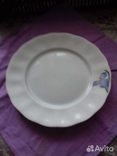 Тарелки разные