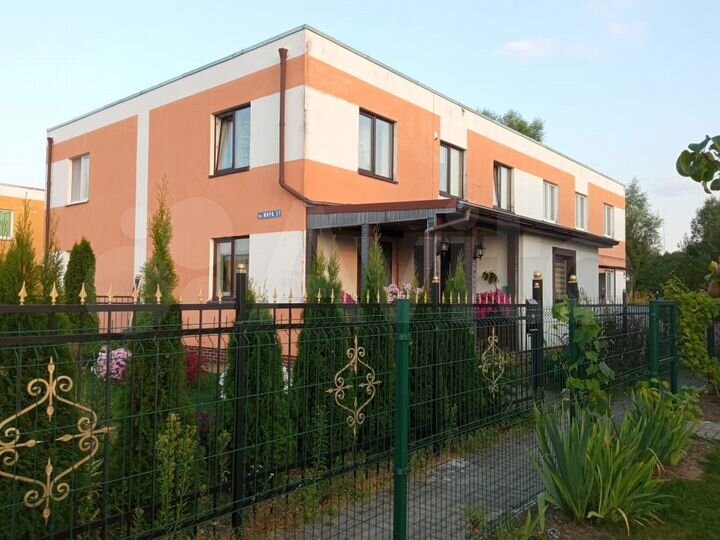 Таунхаус 95 м² на участке 2 сот.