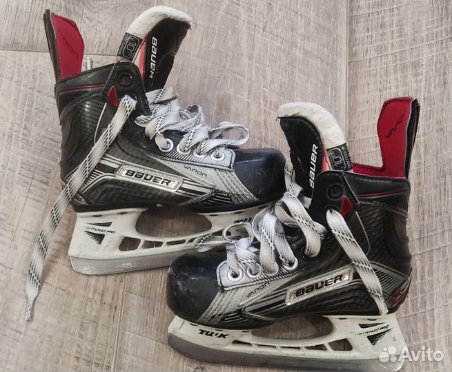 Хоккейные коньки bauer vapor x900