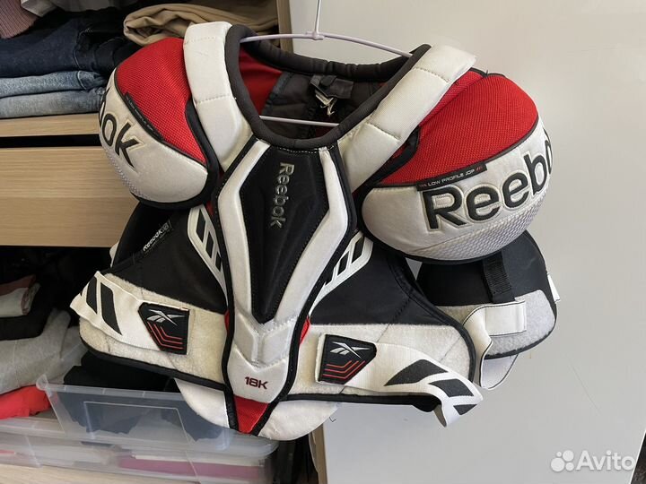 Нагрудник хоккейный sr m