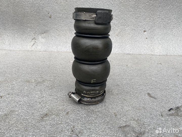 Патрубок интеркулера Citroen C4 1.6 дизель